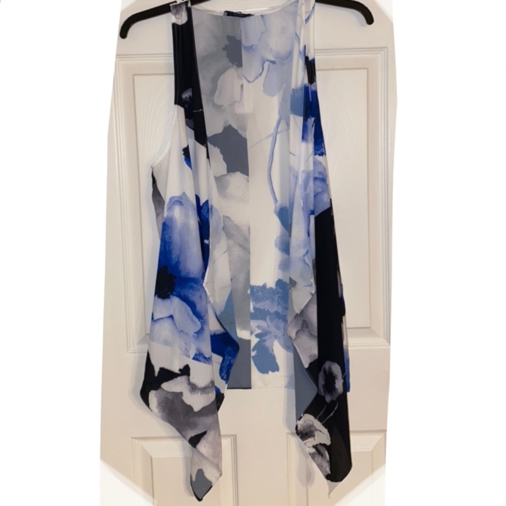 🌸🌸🌸 JOAN VASS VEST